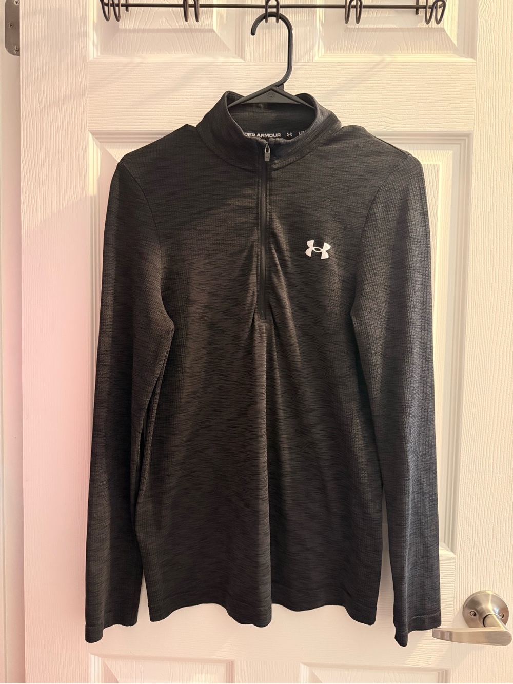 Under Armour Black Heathered Quarter-Zip Training Top